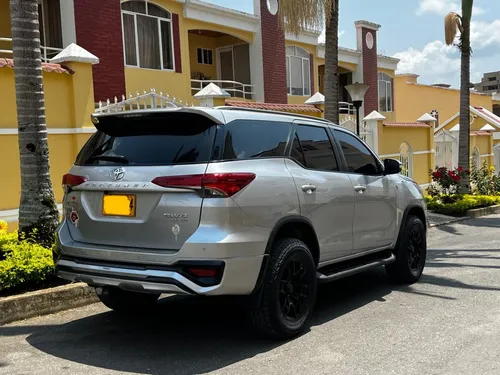 Toyota Fortuner At 4x2 Mod 2018 Versión 50 Años