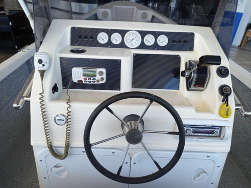Imagen 7 de 14 de Canestrari Tracker 790 Consola Central Mercruiser 3.0 135 Hp