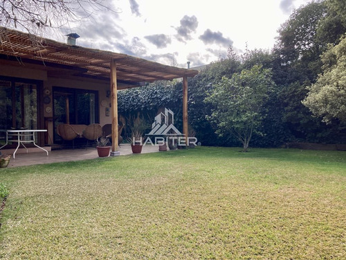 Casa Avenida España A Pasos De Alianza Francesa (3d+serv.)