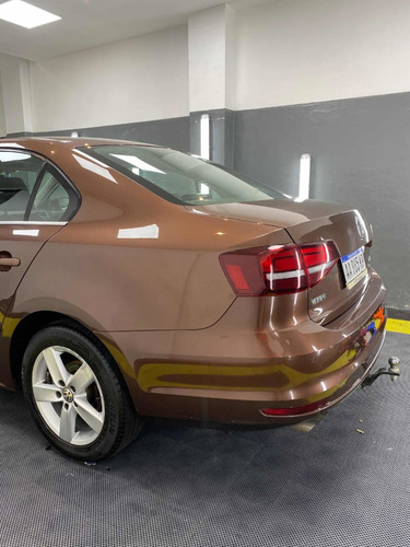 Imagen 2 de 16 de Volkswagen Vento 2017 1.4 Highline 150cv