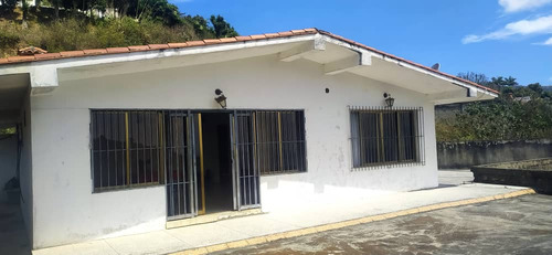Casa En Venta En La Peña Km16 El Junquito