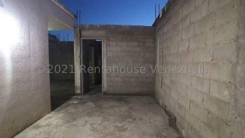 Imagen 23 de 30 de Casas En Venta Roca Del Norte Barquisimeto 22-7677 /m