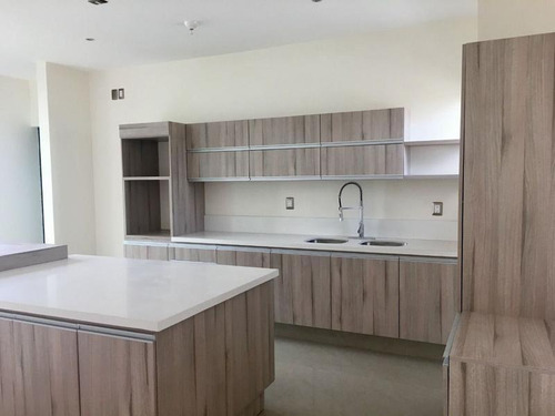Imagen 14 de 30 de Hermosa Residencia De Lujo Con Grandes Espacios Vista Al Mar Y Gran Jardín !