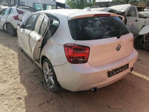 Imagen 2 de 8 de Desarmo Bmw 118 I Añi 2015 Solo Por Partes