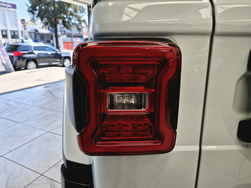 Jeep Wrangler 3.7 Unlimited Sahara 3.6 4x4 At