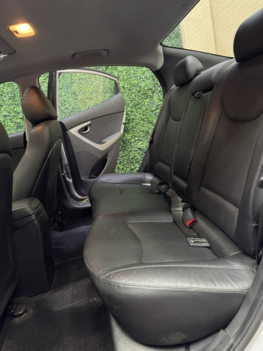 Hyundai Elantra 1.8 Gls 6mt Seguridad Premium