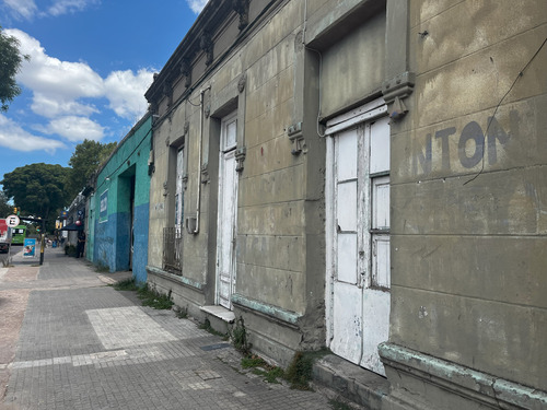 Peñarol, Zona Comercial, Depósito, Vivienda