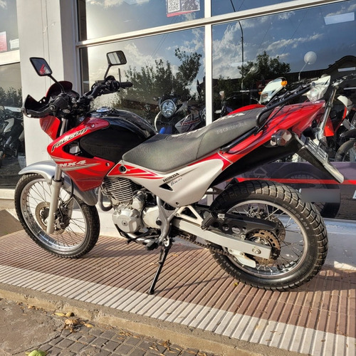 Imagen 4 de 15 de Honda Nx4 Falcon 400 - Bonetto Motos