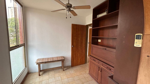 Apartamento En Venta En Piso Bajo Urb Valles De Camoruco Acv 278416