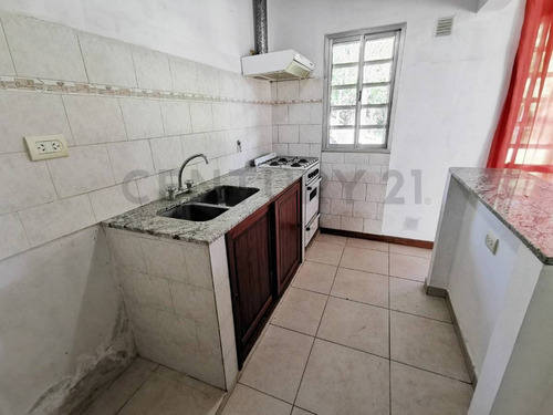 Imagen 10 de 18 de Casa En Venta De 2 Dormitorios En La Plata 602 E/ 5 Bis Y 6
