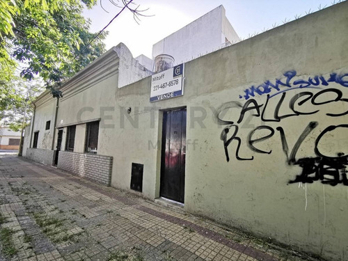 Imagen 3 de 13 de Lote Con Casa En Venta En La Plata