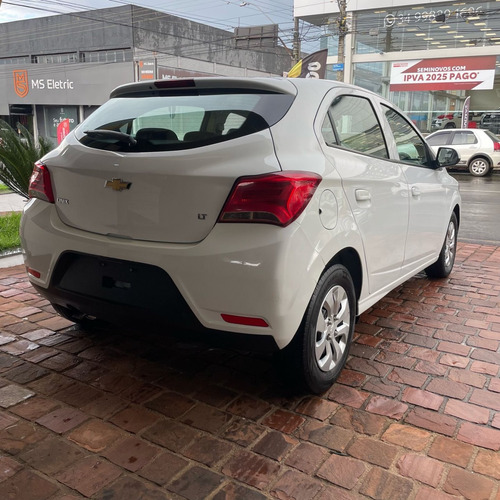 Chevrolet Onix 1.0 MPFI LT 8V FLEX 4P MANUAL
