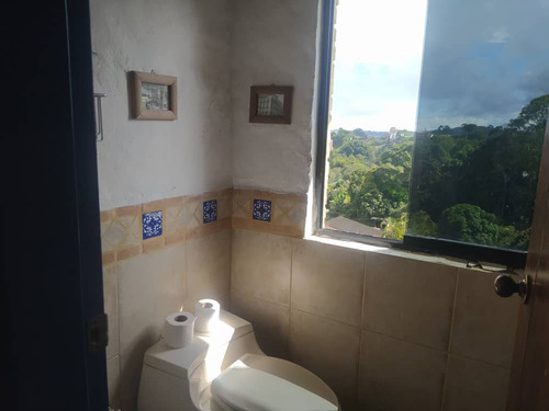 Venta De Townhouse Con Estilo Rustico Colonial Ubicado En La Union Yc