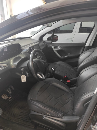 Peugeot 208 Feline Pack Cuir 2014