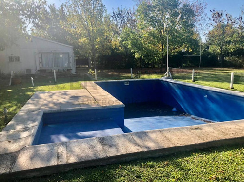 Imagen 8 de 20 de 631 E/ 13 Y 14. Casa Quinta En Venta En Sicardi. Condominio Los Fresnos
