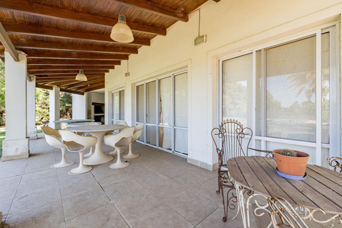 Venta/permuta - Casa - 2 Dormitorios - Solares De Carcaraes, Iriondo