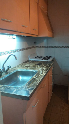 Casa 3 Ambientes En Caseros, Tres De Febrero