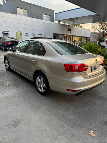 Volkswagen Vento 2.5 Luxury 170cv