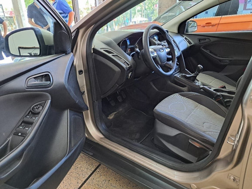 Imagen 9 de 15 de Ford Focus 1.6 S 4 Puertas. Año 2014. Excelente Estado
