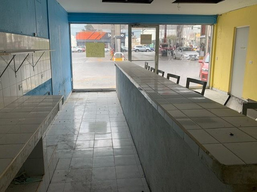 Local Renta 40 M2 Para Comida Rápida