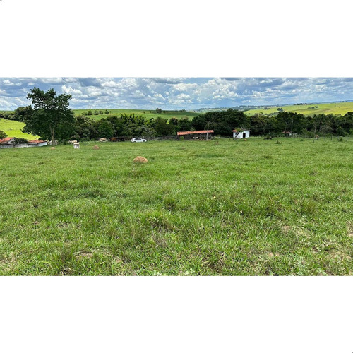 Terreno Plano De 1.000 M² (20x50) Com Água E Luz Pronto Para Construir Excelente Localização E Ótimo Potencial De Valorização!