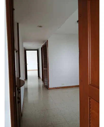 Venta Apartamento De 124mts2 En La Flora, Norte De Cali 8083.