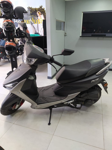 Imagen 18 de 20 de Zanella Scooter Styler 150 Rs Promoción Scooters Tienda Pune