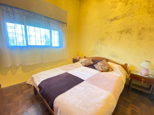 Imagen 4 de 10 de Venta Casa Dos Dormitorios Y Jardín Cólón