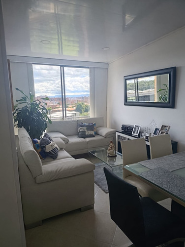 Venta De Exelente Apartamento Barrio Marsella