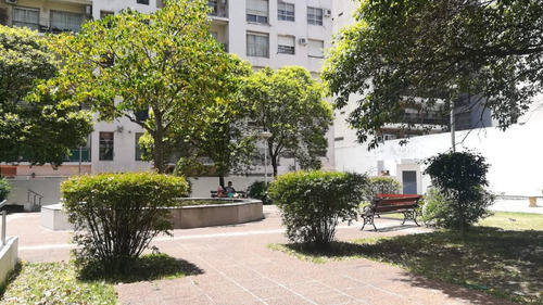 Venta- Departamento De 3 Ambientes Con Toilette- Trelles Y Franklin- Plaza Irlanda