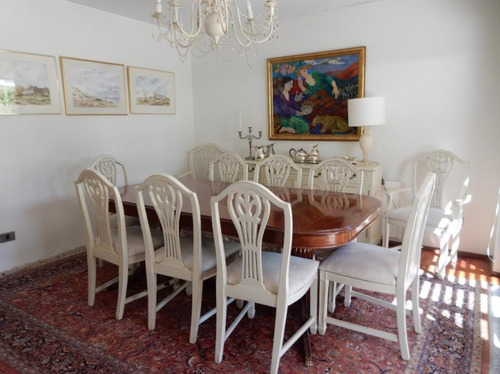 Excelente Casa En Lo Barnechea, Frente A Portal Dehesa