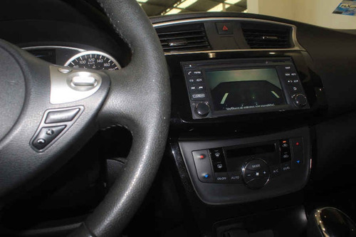 Imagen 10 de 15 de Nissan Sentra 2018 4p Exclusive L4/1.8 Aut Nave