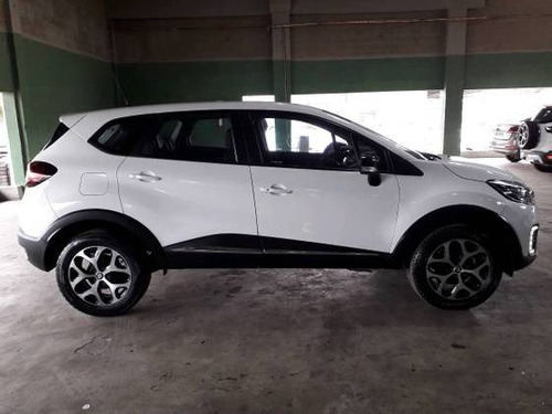 Imagem 15 de 15 de Renault Captur 2.0 16v Hi-flex Intense Automático