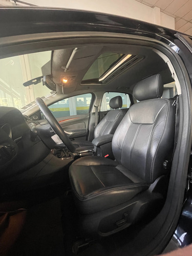 Ford Mondeo 2.0 Ghia Mt