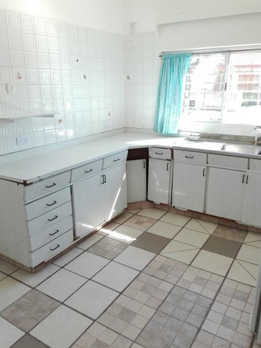 Imagen 5 de 16 de Departamento En Venta En Villa De Mayo