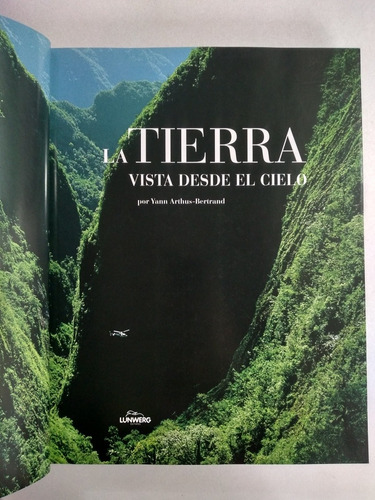 La Tierra Vista Desde El Cielo (Reacondicionado)
