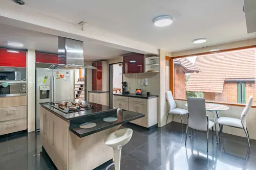 Casa En Arriendo En Sierras Del Moral. Cod V22942