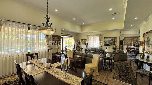 Venta Espectacular Casa En Mitrinhue