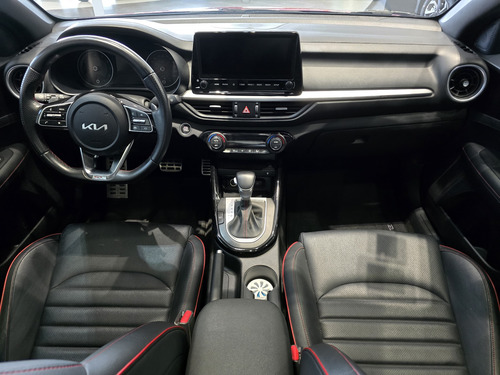 Kia Forte 4p GT L4/1.6/T Aut