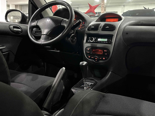 Peugeot 206 1.6 FELINE SW 16V FLEX 4P AUTOMÁTICO
