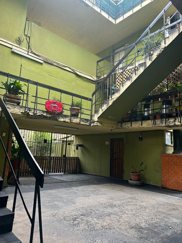 Oportunidad! Venta Departamento 3 Dormitorios, 1 Baño.