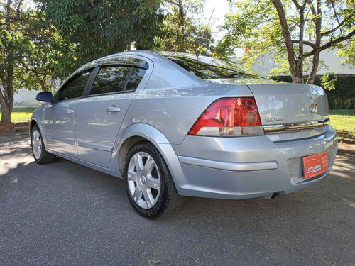 Imagem 10 de 15 de Chevrolet Vectra 2.0 Mpfi Elegance 8v Flex 4p Automático