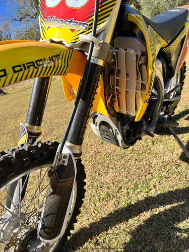 Imagen 6 de 11 de Yamaha Yzf 450 Aniversario