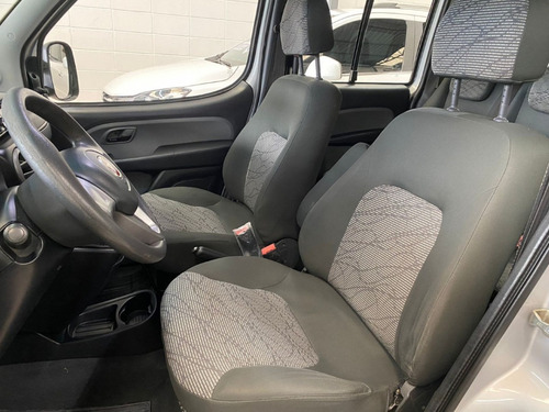 Imagem 8 de 8 de Fiat Doblo 2018 Flex