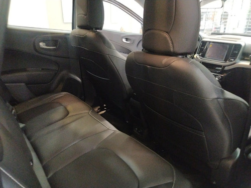 Imagen 21 de 25 de Fiat Toro 0km Pick Up Tomo Tiggo Qq C3 Cronos Civic Siena L