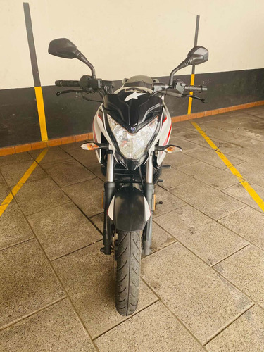 Bajaj Rouser Ns200