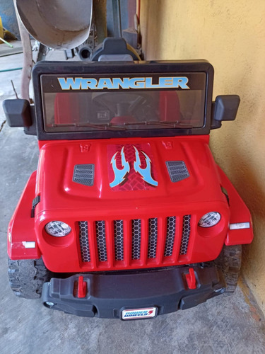 Fisher Price: Power Wheels 6v Jeep Wrangler Color Rojo (Usado)