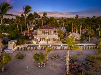 La Cachora Beach Estate