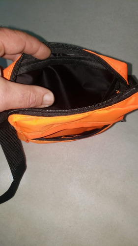 Shoulder Bag Preta Não Molha + Brinde