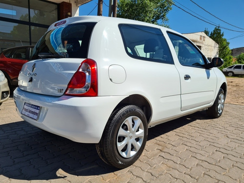 Renault Clio 1.2 Mío Expression Pack I 2013